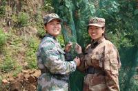 从叛逆早恋离家出走到与家人相处融洽，15岁女孩走回正道
